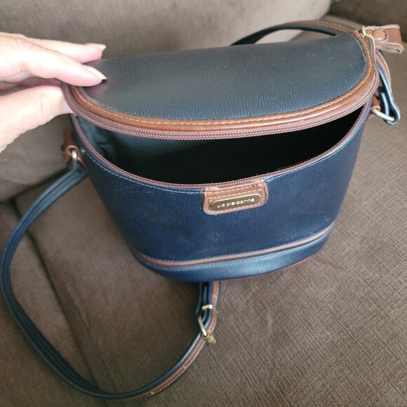 Vintage Liz Claiborne Navy Crossbody Bag Purse - Picture 3 of 9